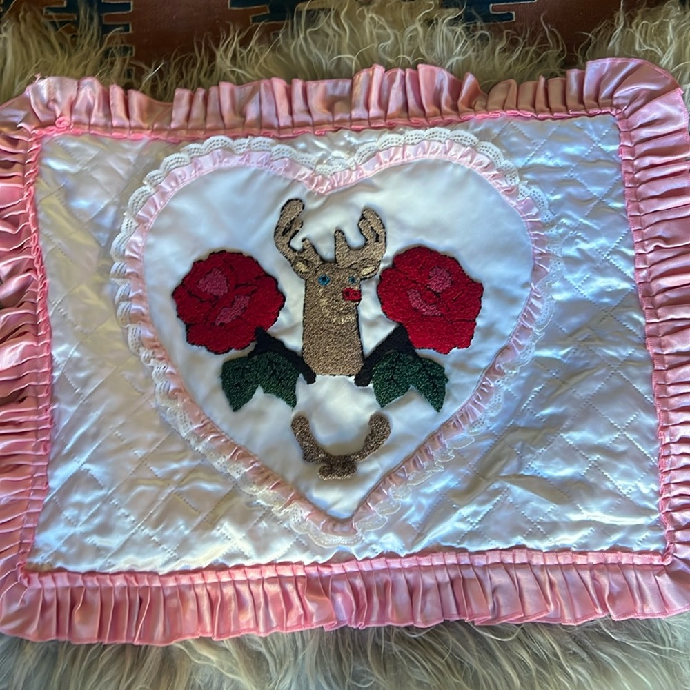 Kitschy Satiny Pillowcase with Stag & Hearts & Valentine’s Roses Embellishments